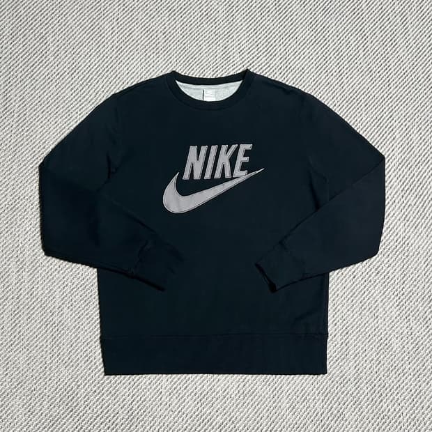 [L] Nike 나이키 빅로고 올드스쿨 라운드 맨투맨