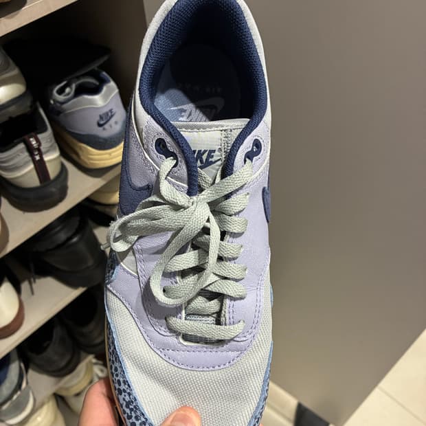 Max1