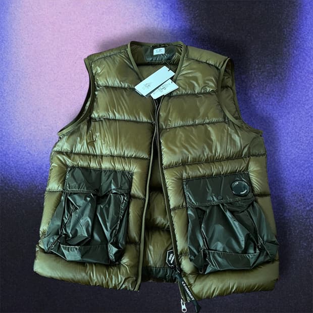 C.P. 컴퍼니 DD쉘 다운 베스트