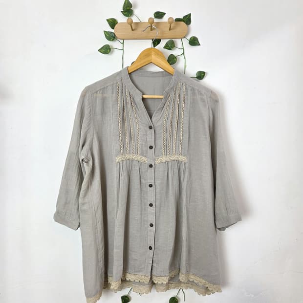 뮤트 모리 블라우스