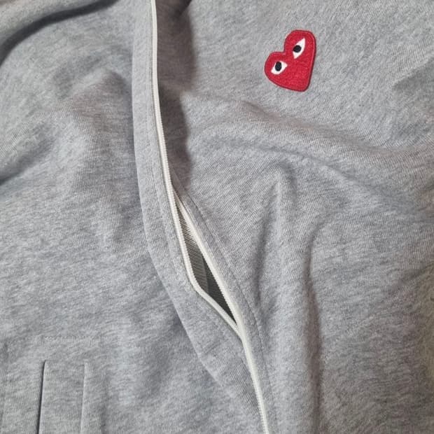 (정품/새상품/오늘특가)꼼데가르송 후드집업 그레이