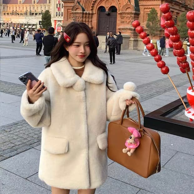 KE KE 하프 퍼 코트 화이트