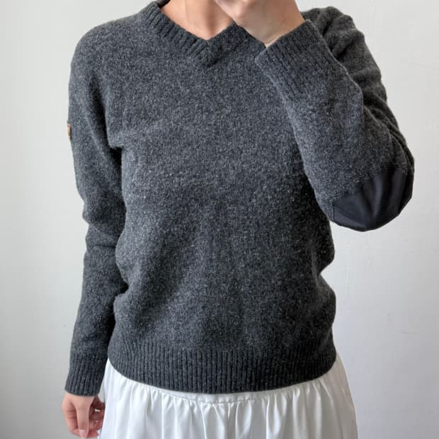 [M] 피엘라벤 브이넥 그레이 니트