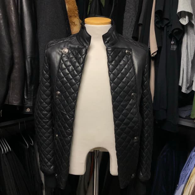 [36] 피에르 발망 레더자켓