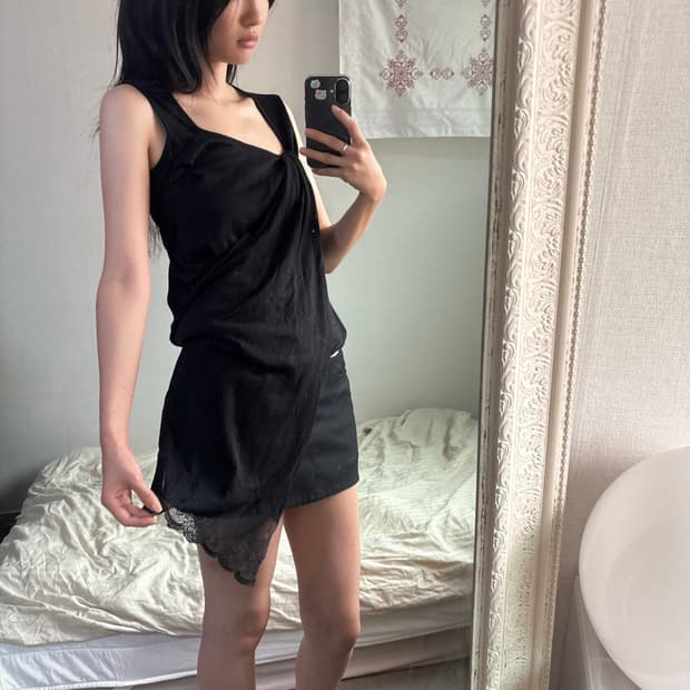 Scarf layered sleeveless top