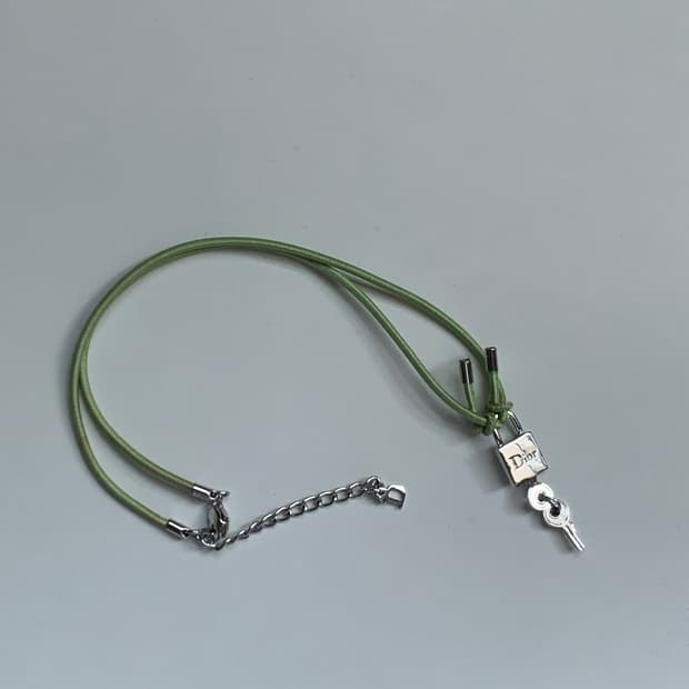 디올목걸이