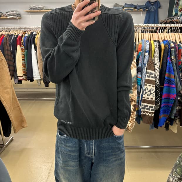 DKNY) 블랙 무지 니트 L