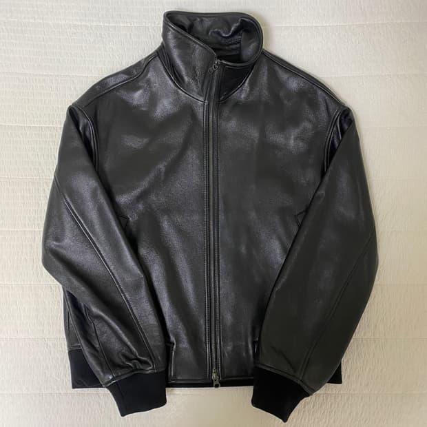 질스튜어트 뉴욕 21fw 블랙 양가죽 카라넥 블루종