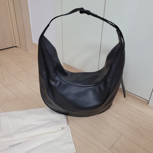 엘바테게브 Elbategev 오스트라백 블랙 (호보백)