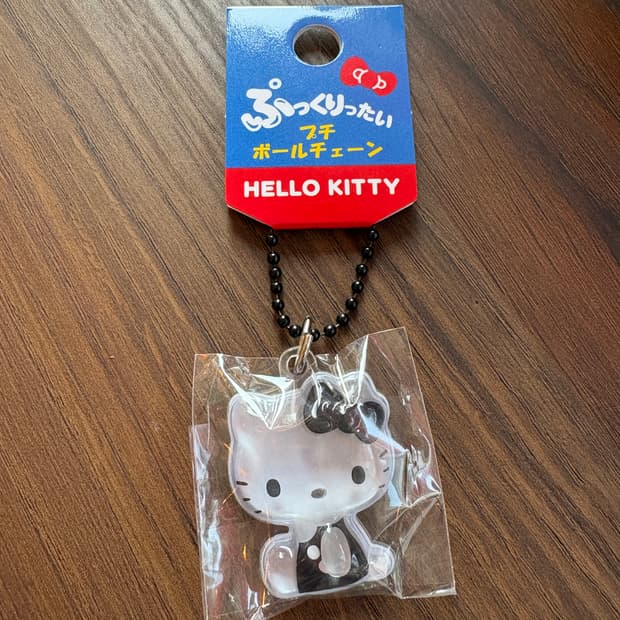 헬로키티 봉봉 키링 블랙