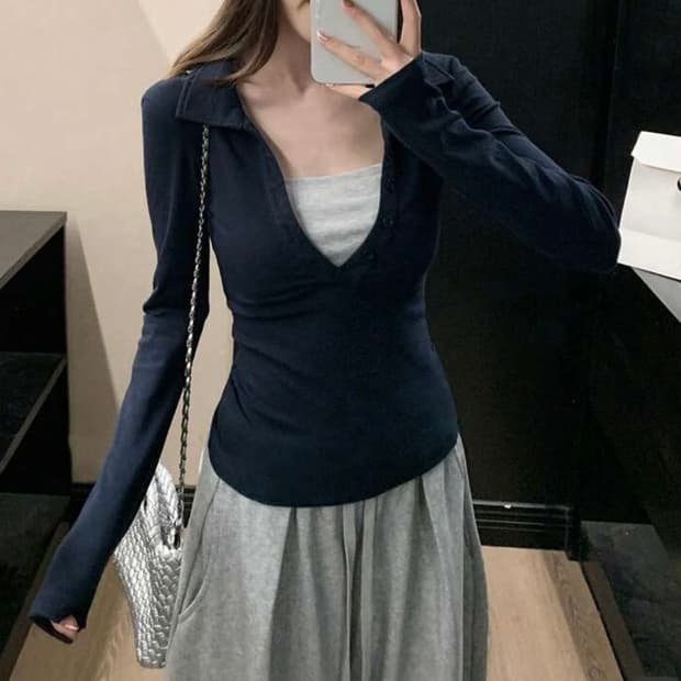 남색 카라 롱 슬리브