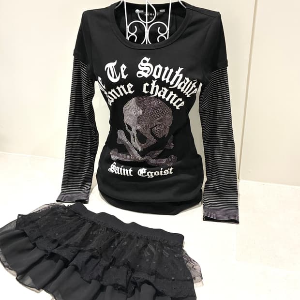 에고이스트 큐빅 탑// 도트 캉캉 레이어링 스커트