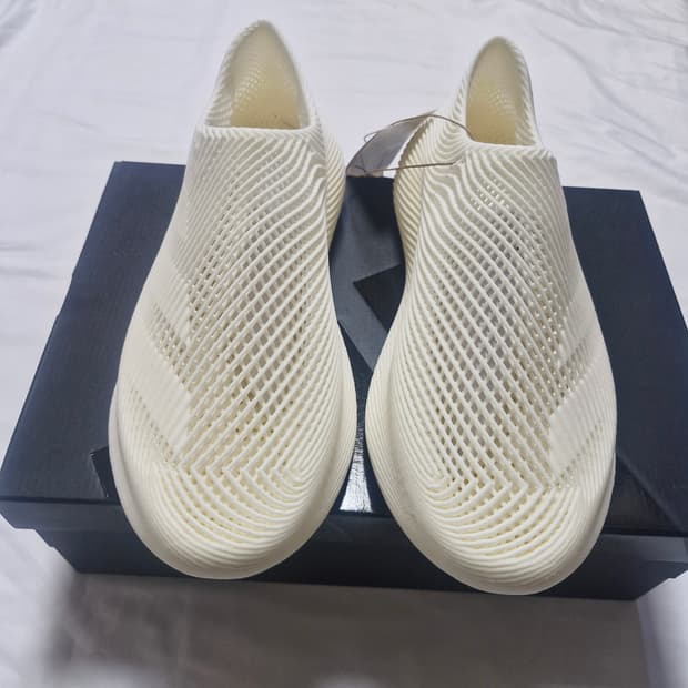 아디다스 클라이마쿨 오프화이트 여름 운동화 런닝화 슬립온