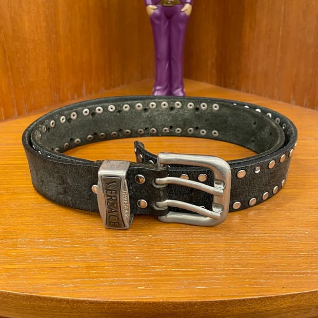 베르사체 스터드 레더 벨트