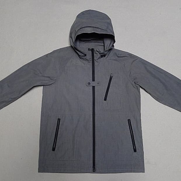 오니츠카타이거 바람막이 자켓 남성용 95사이즈