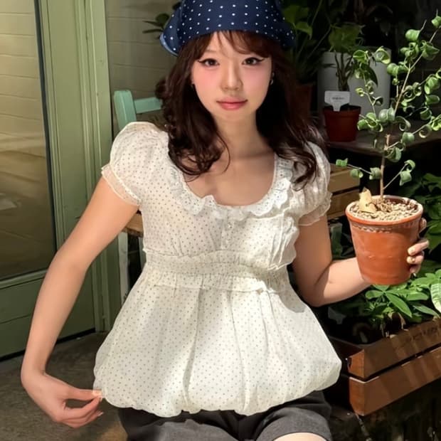 대대장 도트 퍼프 블라우스 벌룬탑 로걀탑 바닐라