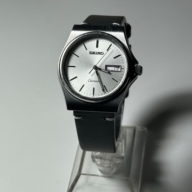 SEIKO quartz chronos