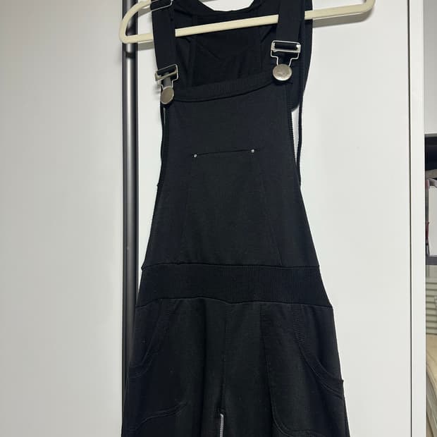 G.O.A 멜빵 롱 원피스