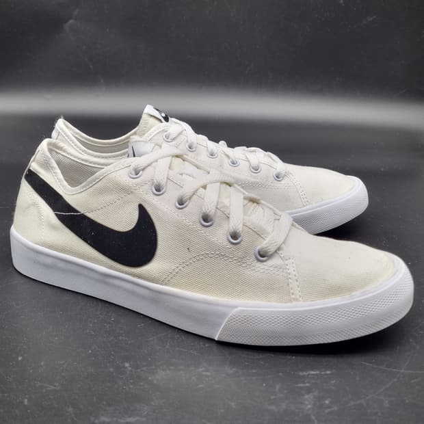 나이키 프리모코트 스니커즈245