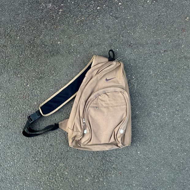 00s 나이키 대장급 브라운 멀티포켓 슬링백 올드스쿨 백팩 가방