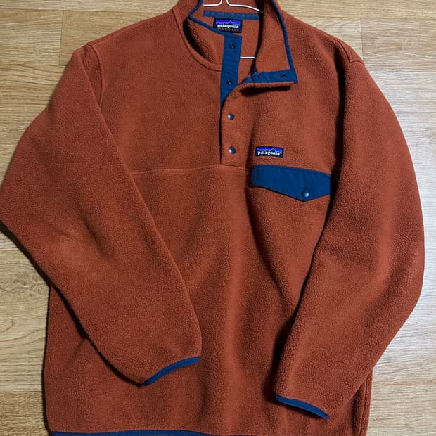 새상품급 파타고니아 신칠라 플리스 버니쉬드 레드 M
