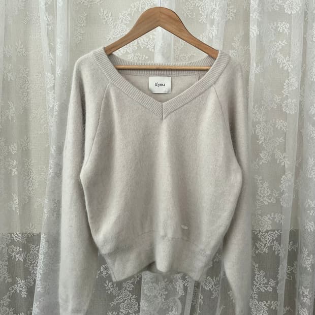 F) 이프유 ifyou 브이넥 앙고라 니트 그레이