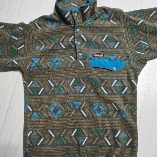 파타고니아 신칠라 스냅티 아즈텍 급처!