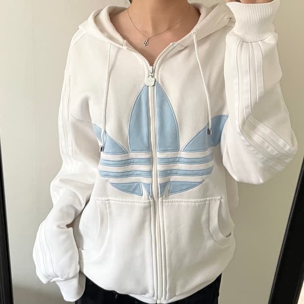 zip up hoodie