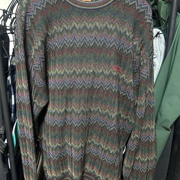 미쏘니 스포츠 패턴 니트