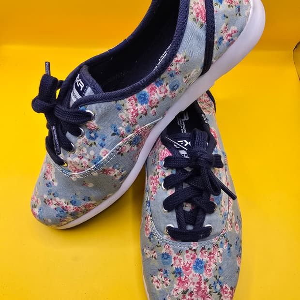 EXR 플라워 스니커즈 (230)