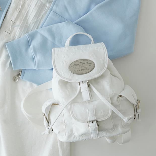 라츠유 백팩 화이트