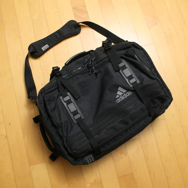 아디다스 하이브리드 스포츠백