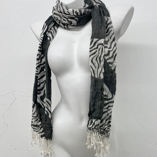 펑크 지브라 배색 머플러 
