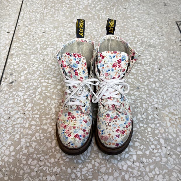 DR. MARTENS 1460 W Floral Pattern Boots