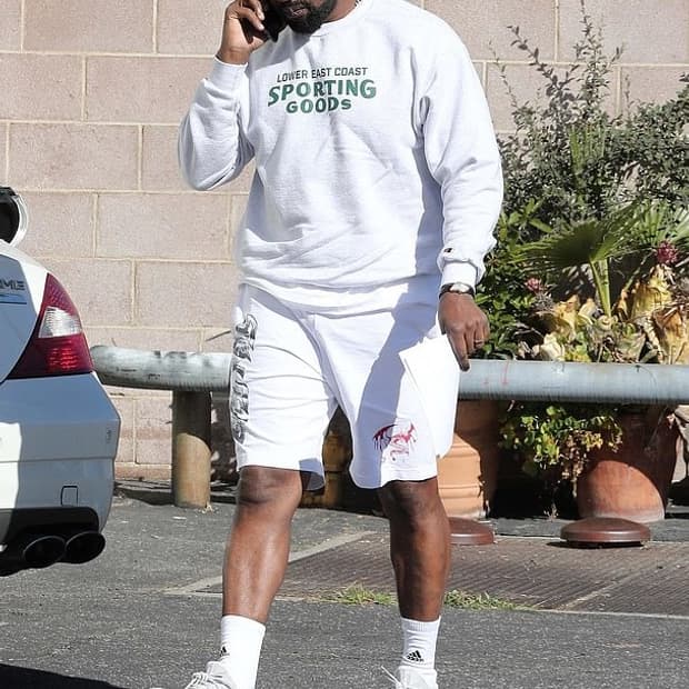 [m]칸예 쇼츠팬츠