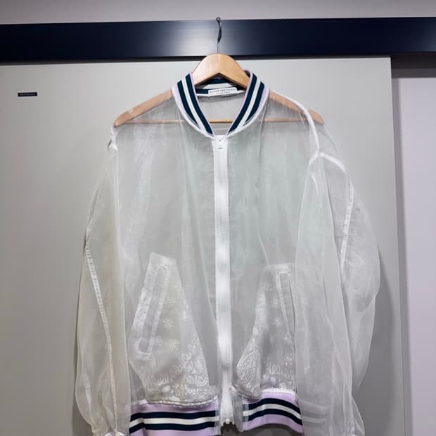 미스터 젠틀맨 MR.GENTLEMEN 시스루 봄버 재킷