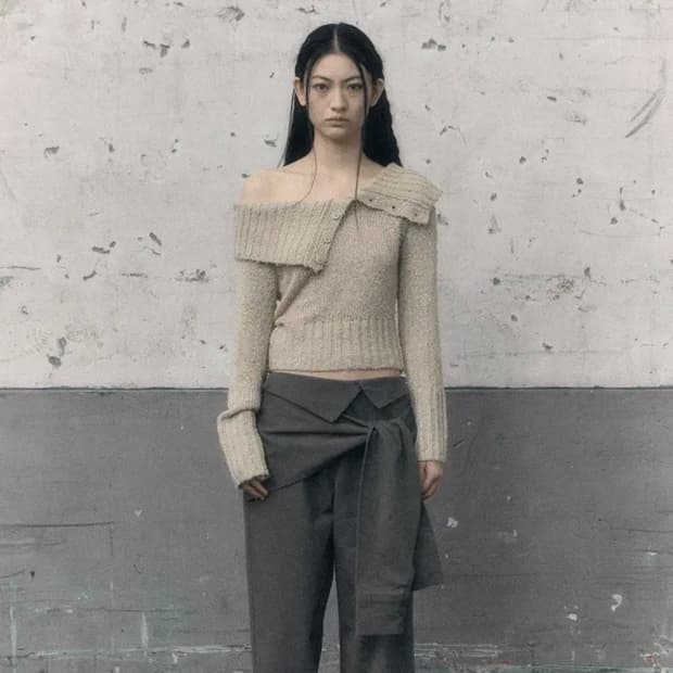 보헴서 보헤미안서울 리브드 오프숄더 아이보리