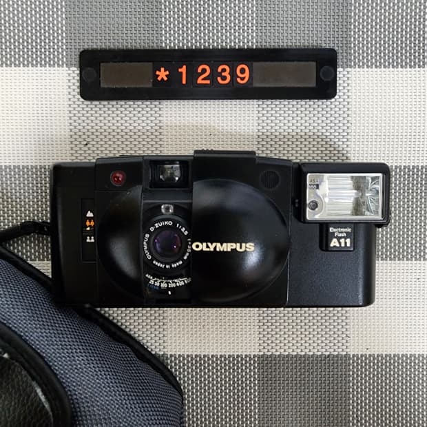 올림푸스 XA-2 플래시 A11 필름카메라 파우치포함