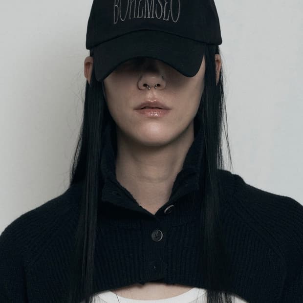 보헤미안서울 시그니처 로고 볼캡
