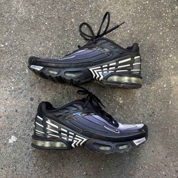 나이키 에어맥스 플러스 3 블랙화이트 275