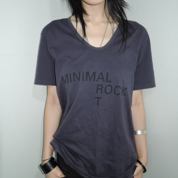 MINIMAL ROCK T Short Sleeve Tee