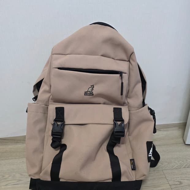 캉골 아이보리 백팩