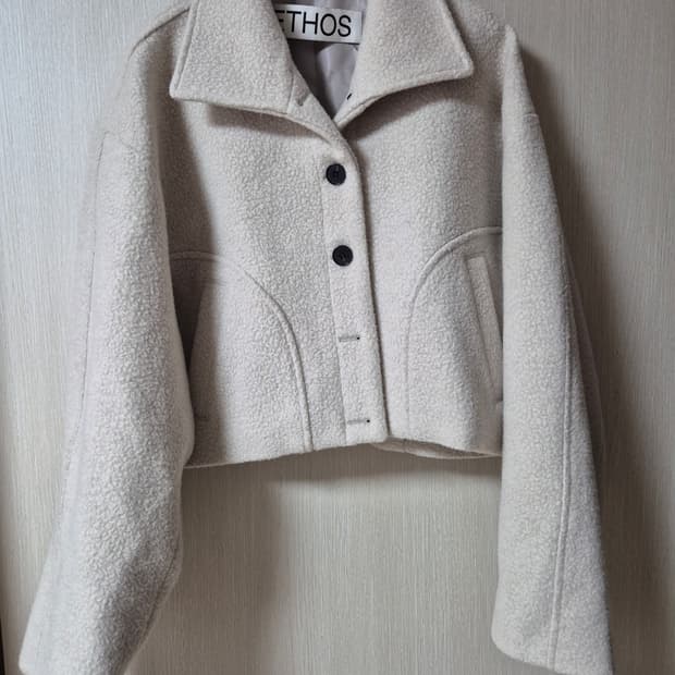 에토스  ethos 크롭자켓 울 숏코트