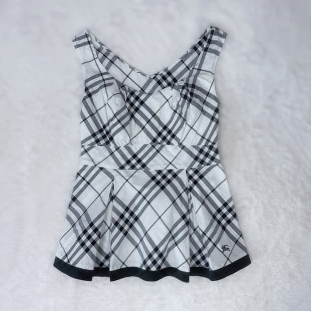 Burberry 블루라벨 히메갸루 달천깔 노바체크 블라우스 ≽^•⩊•^≼
