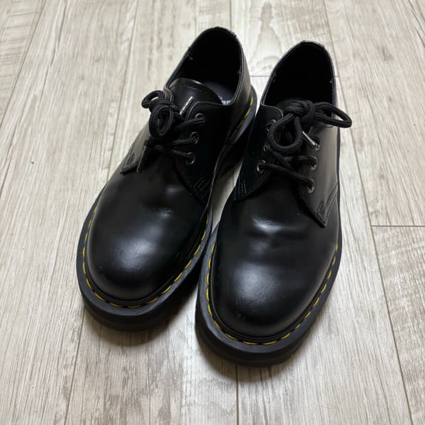 닥터마틴 1461 3홀 쿼드 240