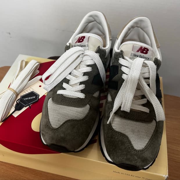 뉴발란스 990v1 올리브 M990WG1 255