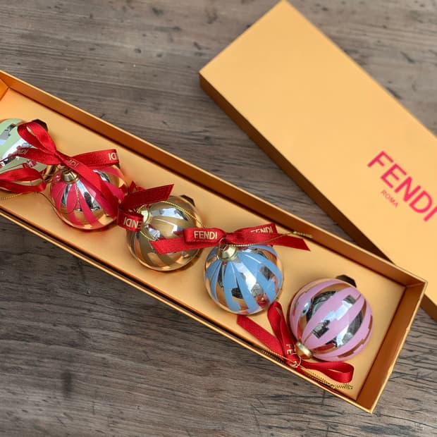 FENDI 크리스마스 오너먼트 세트