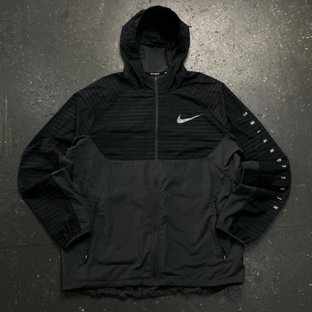 105 나이키 러닝 바람막이