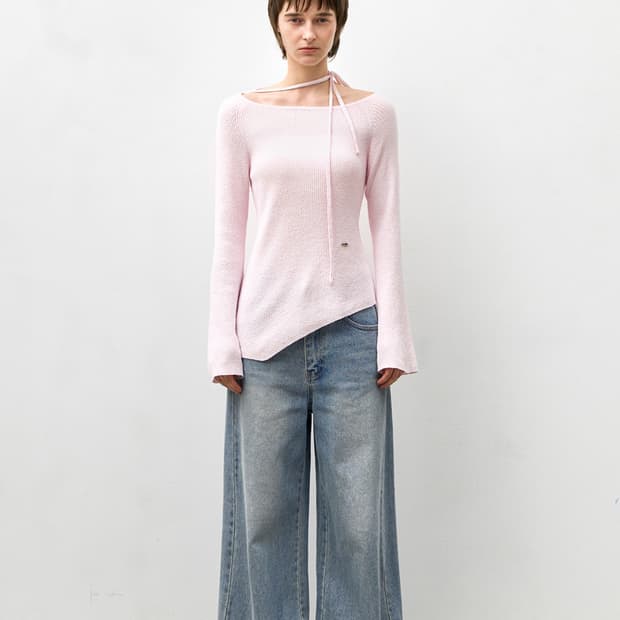 아틀리에 나인 UNBALANCED NECK STRING KNIT