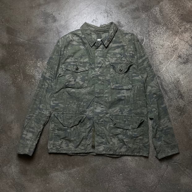 GAP 카모 패턴 셔츠